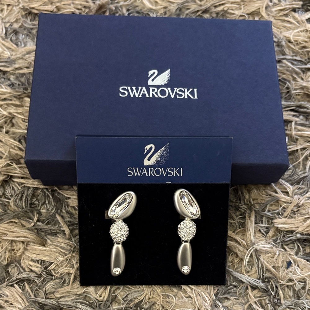 Swarovski Clip-On Earrings with Crystal Design, Silver Hardware New